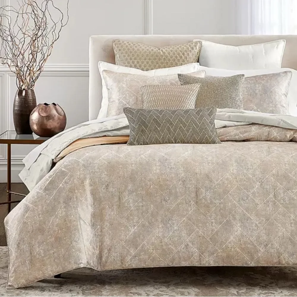 Hudson Park Collection Linear Sandstone Duvet Cover, NWT, Size Full-Queen